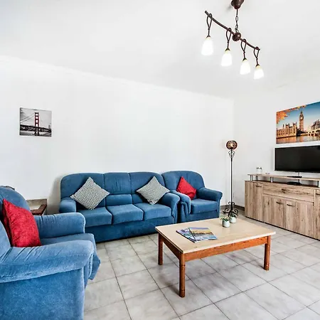 Mendes Villa Vilamoura
